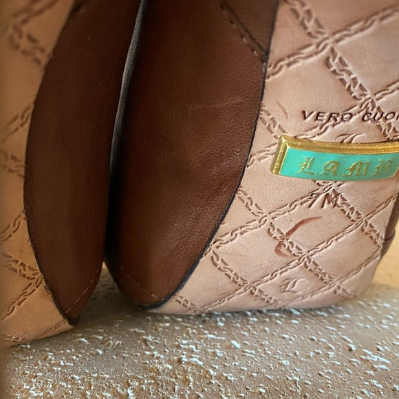 L.A.M.B. Heels! Sexy Saddle Color Heels - Picture 5 of 10